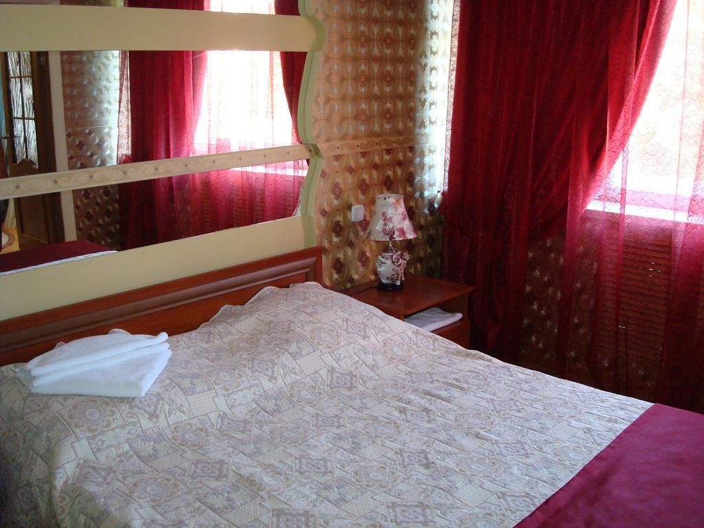 Ust-Kamenogorsk Hotel Cameră foto